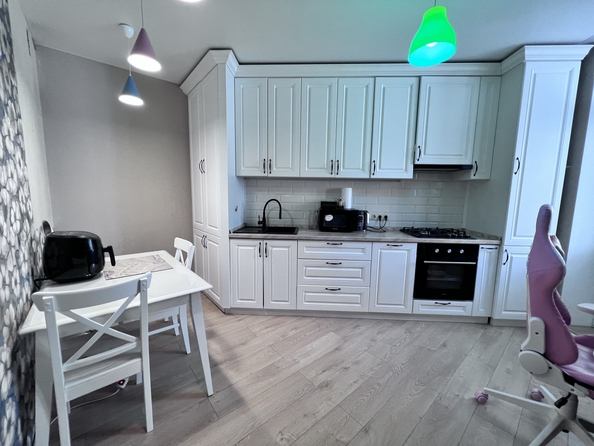 
  Продается 1-комн. квартира, 42 м², Берберовская ул, д. 26
. Фото 5.