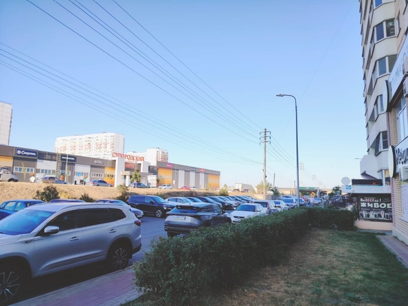 
  Продается 1-комн. квартира, 40 м², Петренко ул, д. 26
. Фото 2.