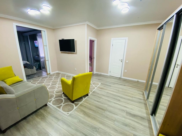 
  Продается 4-комн. квартира, 81 м², Берберовская ул, д. 2
. Фото 2.