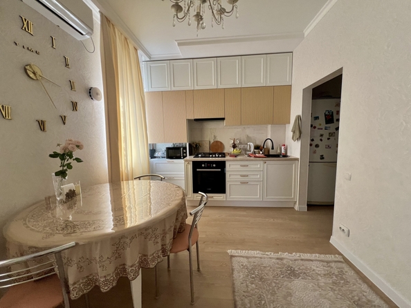 
  Продается 2-комн. квартира, 55 м², Строителей ул, д. 10/6
. Фото 3.