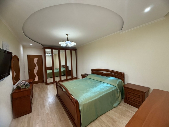 
  Продается 2-комн. квартира, 84.4 м², Филимоновская ул, д. 128
. Фото 3.
