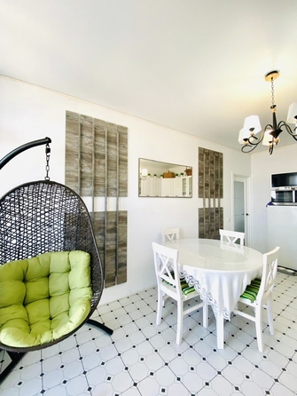 
  Продается 3-комн. квартира, 80.2 м², Берберовская ул, д. 8
. Фото 2.