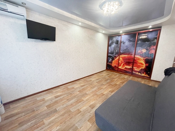 
  Продается 2-комн. квартира, 46.6 м², 2-я Краснодарская ул, д. 149
. Фото 7.