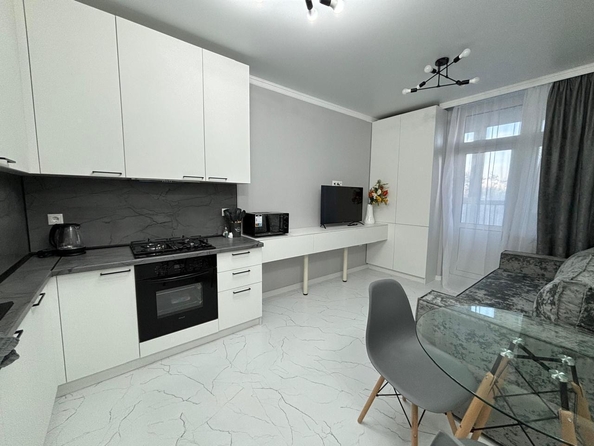 
  Продается 1-комн. квартира, 35 м², Левобережная ул, д. 6
. Фото 2.