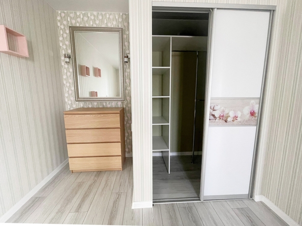 
  Продается 2-комн. квартира, 54.8 м², Дунаевского пер, д. 17
. Фото 6.