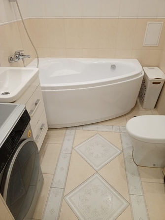 
  Продается 2-комн. квартира, 54 м², Комарова б-р, д. 9/4
. Фото 12.