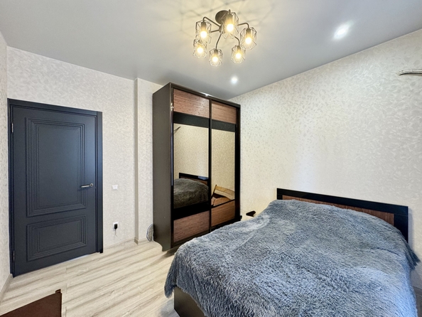 
  Продается 2-комн. квартира, 65 м², Берберовская ул, д. 16
. Фото 4.