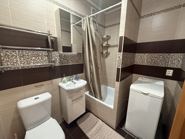
  Продается 2-комн. квартира, 46 м², 1-я Краснодарская ул, д. 96
. Фото 9.