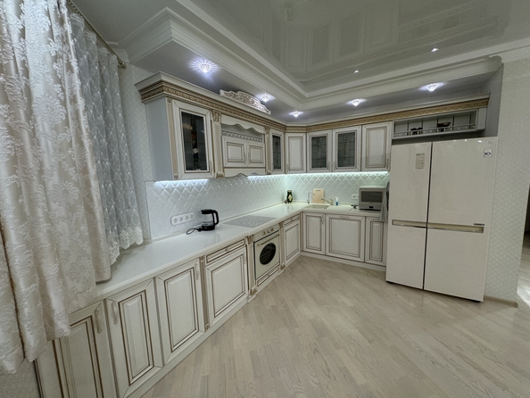 
  Продается 3-комн. квартира, 100 м², Пацаева ул, д. 20
. Фото 9.