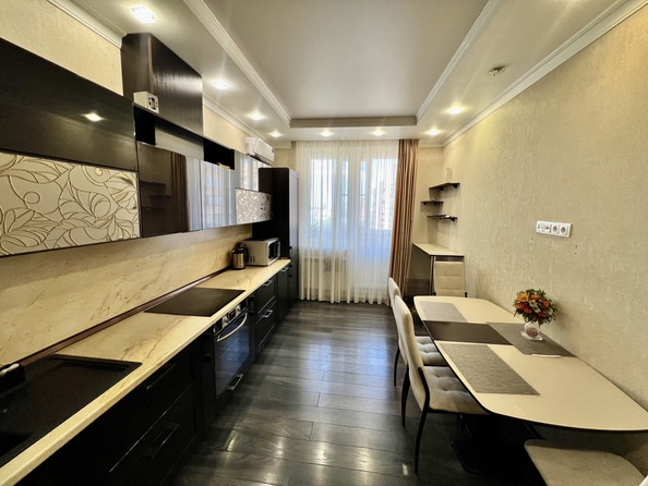 
  Сдается 3-комн. квартира, 104 м², Пацаева ул, д. 16/1
. Фото 3.