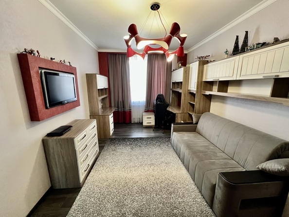 
  Сдается 3-комн. квартира, 104 м², Пацаева ул, д. 16/1
. Фото 14.