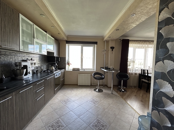 
  Продается 4-комн. квартира, 86 м², Извилистая ул
. Фото 6.