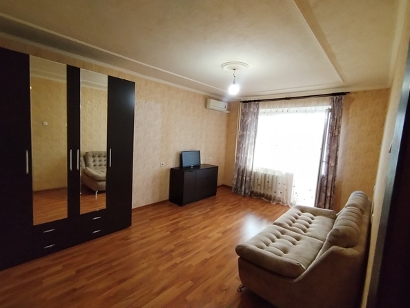 
  Продается 1-комн. квартира, 38 м², Стабильная ул, д. 17/1
. Фото 5.