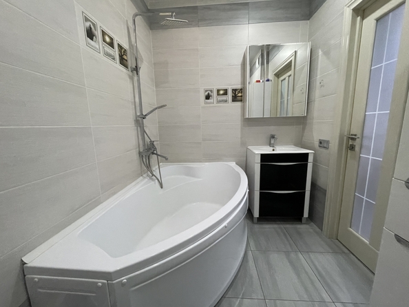 
  Продается 2-комн. квартира, 42 м², 2-я Баррикадная ул, д. 4
. Фото 6.
