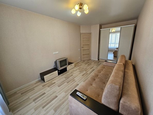 
  Сдается 1-комн. квартира, 38 м², Заводская ул, д. 35
. Фото 3.