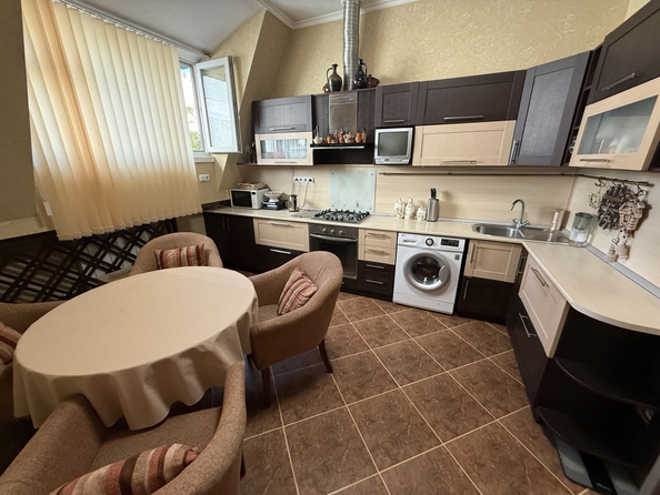 
  Продается 3-комн. квартира, 85 м², Малиновского ул, д. 70
. Фото 2.