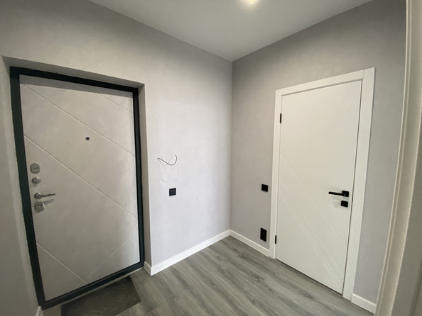 
  Продается 1-комн. квартира, 43 м², Берберовская ул, д. 9
. Фото 2.