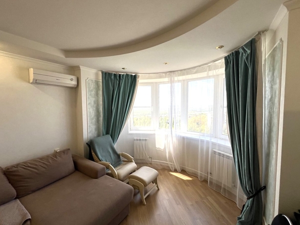 
  Продается 2-комн. квартира, 76 м², 40-летия Победы пр-кт, д. 85
. Фото 4.