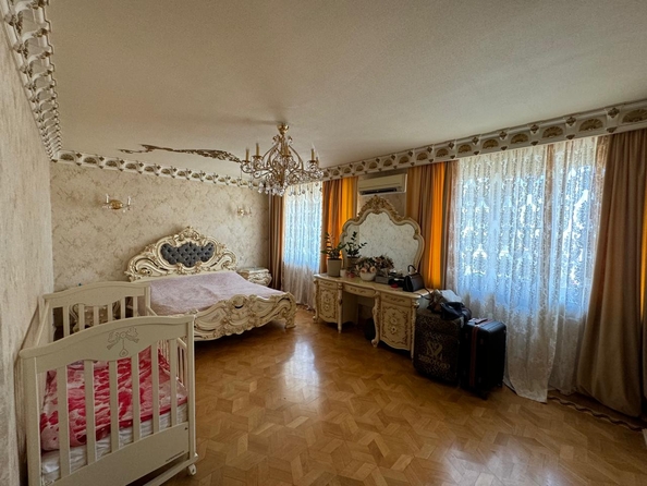 
  Продается 4-комн. квартира, 154.4 м², Жмайлова ул, д. 27в
. Фото 2.