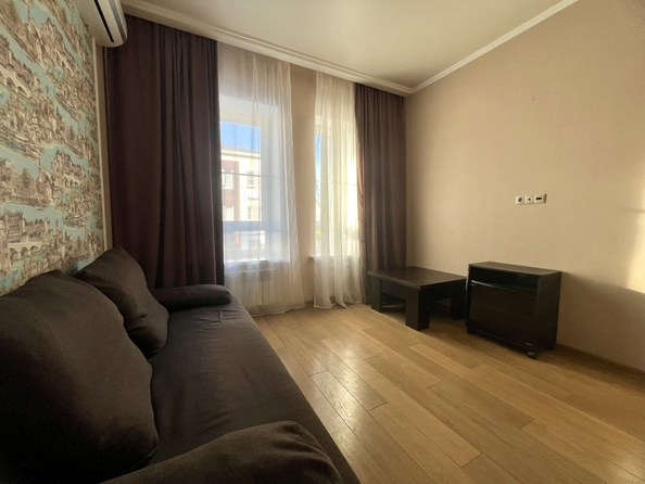 
  Продается 1-комн. квартира, 38 м², Строителей ул, д. 4
. Фото 4.