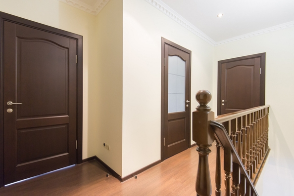 
  Продается 4-комн. квартира, 123 м², Яблоневый пер, д. 2
. Фото 14.