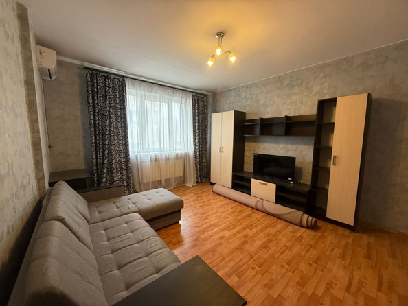 
  Продается 1-комн. квартира, 35 м², Стабильная ул, д. 21
. Фото 5.