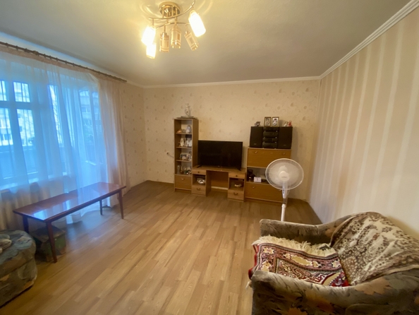 
  Продается 3-комн. квартира, 70 м², 40-летия Победы пр-кт, д. 37
. Фото 4.