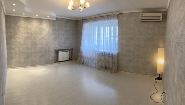 
  Продается 2-комн. квартира, 50.1 м², Социалистическая ул
. Фото 1.
