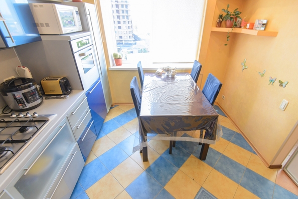 
  Продается 4-комн. квартира, 83.6 м², Павленко ул, д. 40
. Фото 5.