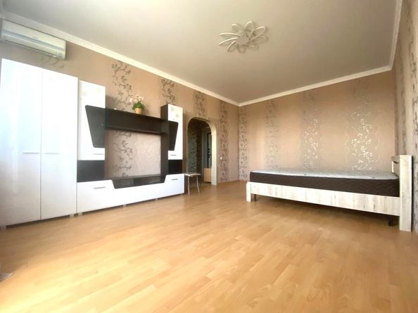 
  Продается 1-комн. квартира, 49.1 м², Стекольная ул, д. 84
. Фото 4.