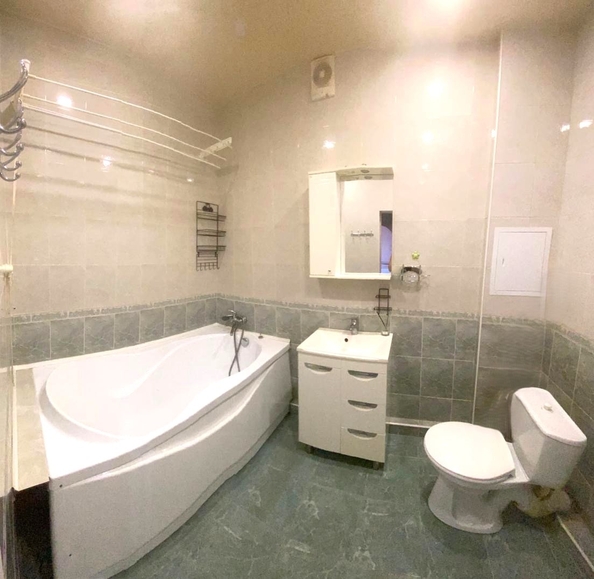 
  Продается 1-комн. квартира, 49.1 м², Стекольная ул, д. 84
. Фото 9.