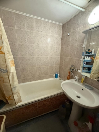 
  Продается 3-комн. квартира, 68 м², Жмайлова ул, д. 23/1
. Фото 8.