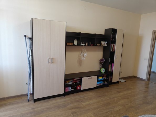 
  Продается 3-комн. квартира, 70.1 м², Комарова ул, д. 132
. Фото 3.