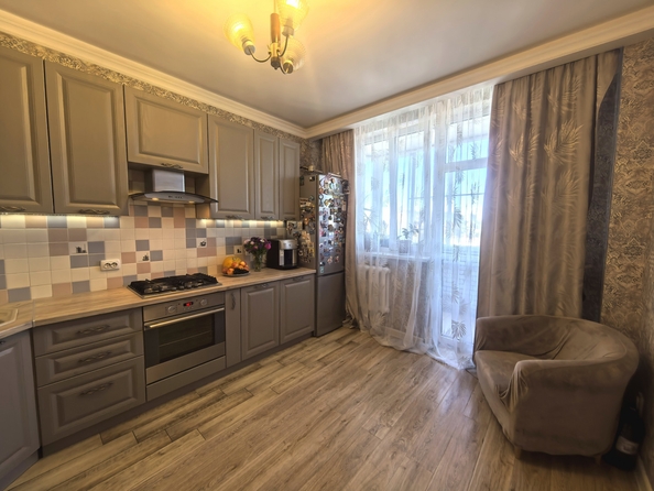 
  Продается 3-комн. квартира, 83.6 м², Закруткина ул
. Фото 6.