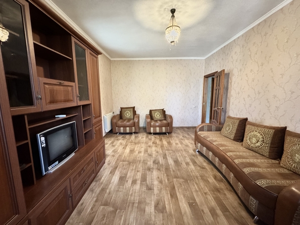 
  Продается 2-комн. квартира, 69 м², 3-я улица ул, д. 7/51
. Фото 4.