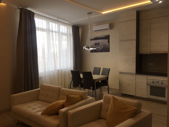 
  Продается 2-комн. квартира, 50 м², Варфоломеева ул
. Фото 4.