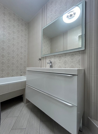 
  Продается 2-комн. квартира, 46 м², Платова б-р, д. 7
. Фото 8.