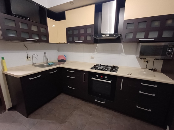 
  Продается 4-комн. квартира, 80 м², Извилистая ул, д. 10
. Фото 6.