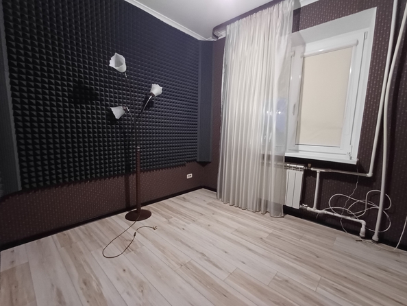 
  Продается 4-комн. квартира, 80 м², Извилистая ул, д. 10
. Фото 13.