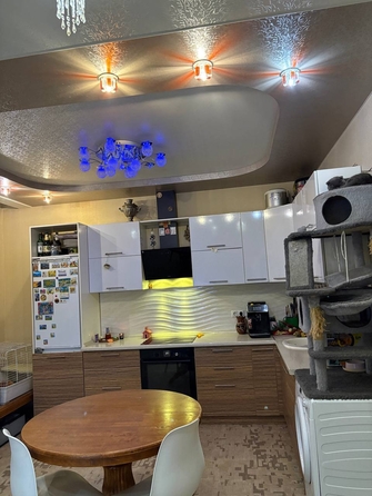 
  Продается 4-комн. квартира, 73 м², Еременко ул, д. 98
. Фото 1.