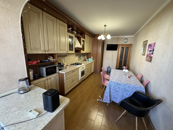 
  Продается 3-комн. квартира, 77 м², 2-й Пятилетки ул, д. 6
. Фото 2.