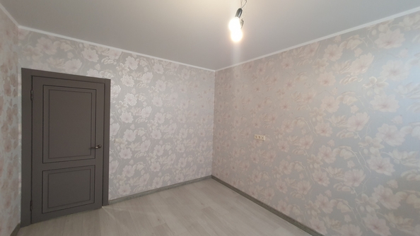 
  Продается 2-комн. квартира, 48 м², Сиверса пр-кт, д. 28
. Фото 8.