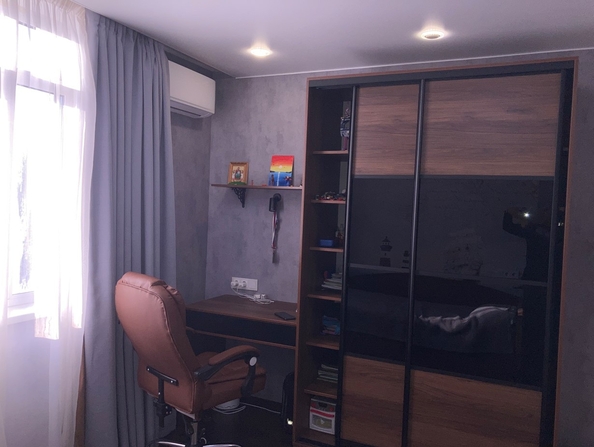 
  Продается 3-комн. квартира, 101 м², 40-летия Победы пр-кт, д. 63
. Фото 8.