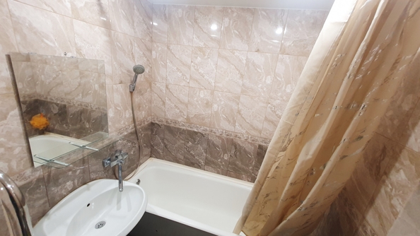 
  Продается 3-комн. квартира, 65 м², Малиновского ул, д. 76
. Фото 14.