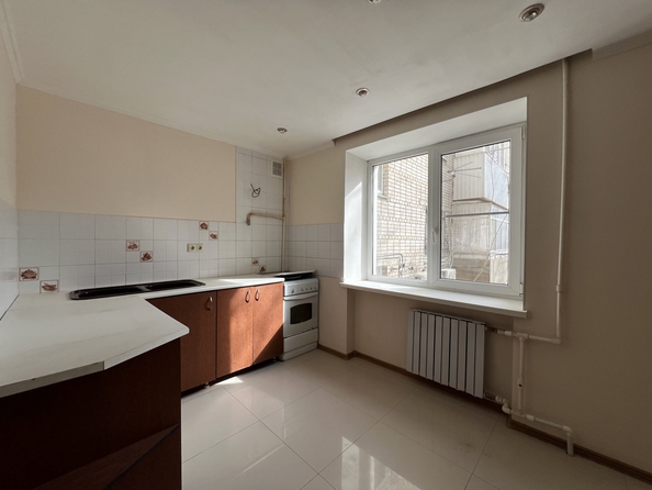 
  Продается 4-комн. квартира, 83 м², 40-летия Победы пр-кт, д. 37
. Фото 4.