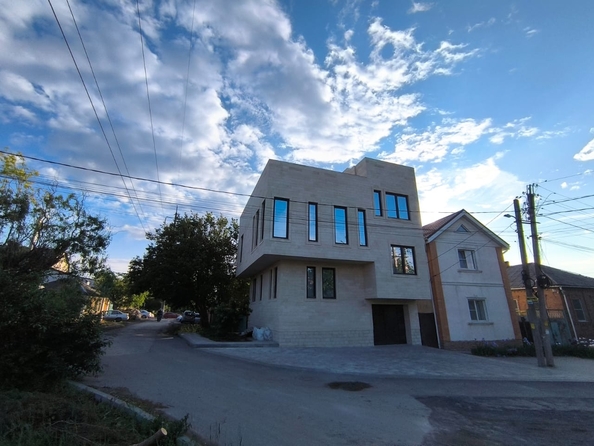 
  Продается дом, 200 м², Ростов-на-Дону
. Фото 1.