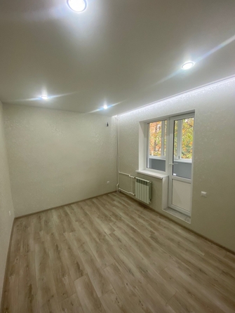 
  Продается 2-комн. квартира, 52 м², Королева пр-кт, д. 16
. Фото 5.