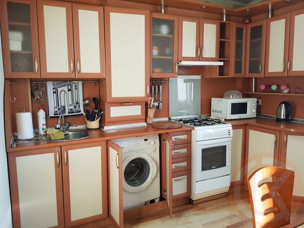 
  Продается 3-комн. квартира 65.2 м². Фото 1.
