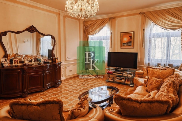 
  Продается 4-комн. квартира 156.8 м². Фото 2.