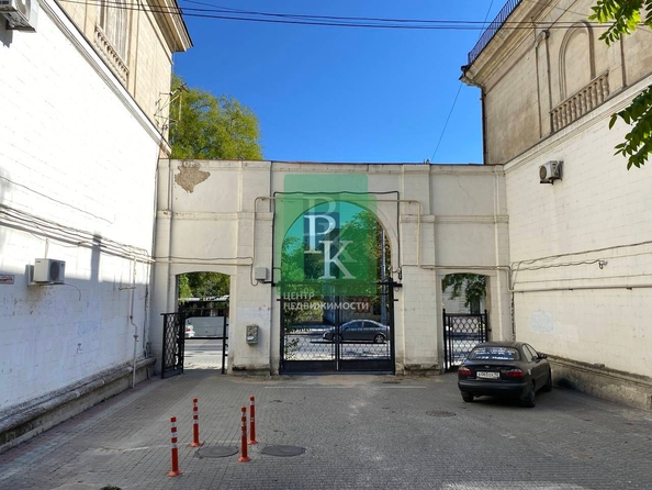
  Сдается офис 245.1 м². Фото 2.